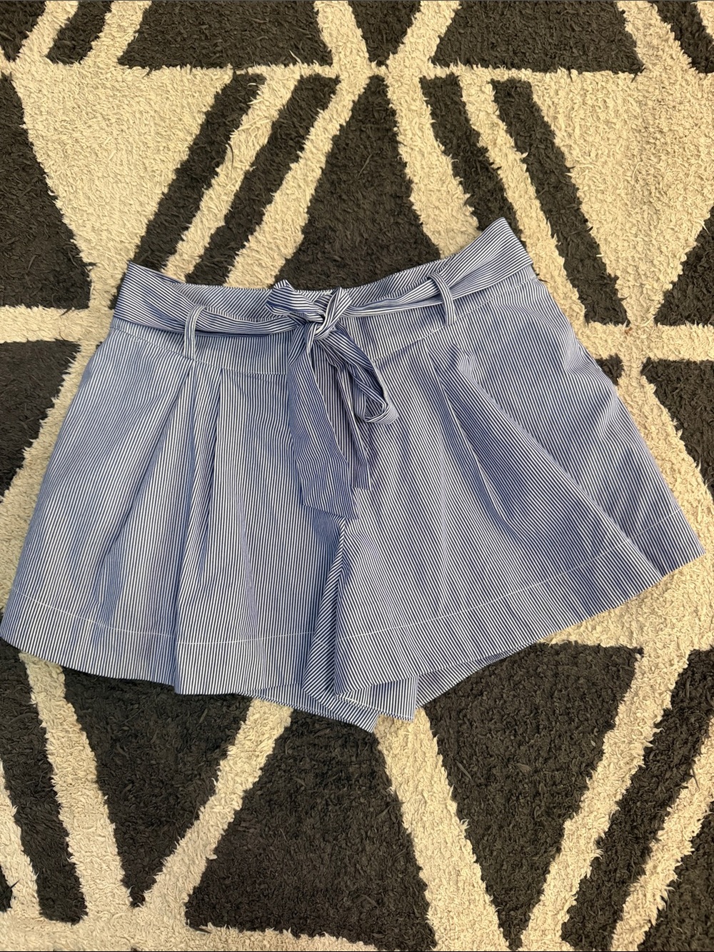 Parker Blue/White stripped dress shorts